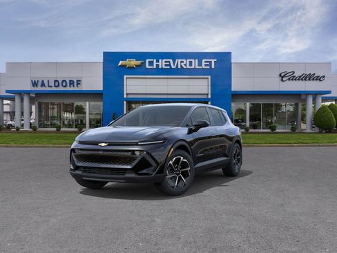 New 2026 Chevrolet Equinox EV LT image 9