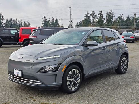 Used 2023 Hyundai Kona SE w/ Cargo Package image 3