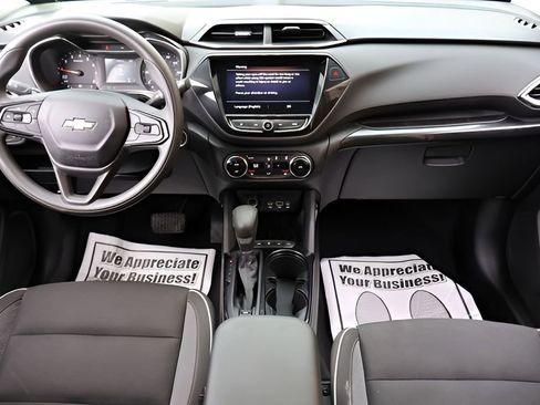 Used 2021 Chevrolet TrailBlazer LT w/ Convenience Package AWD/4WD image 12