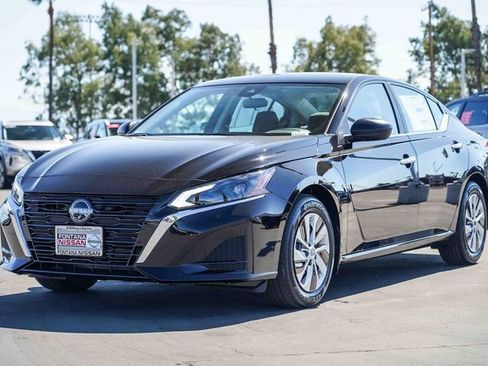 New 2025 Nissan Altima 2.5 S image 6