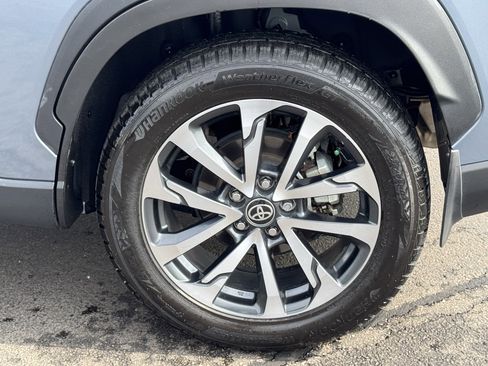 Used 2023 Toyota Corolla Cross XLE w/ Convenience Package image 41