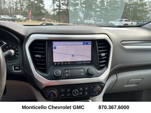 Used 2020 GMC Acadia SLT w/ Premium Package image 17