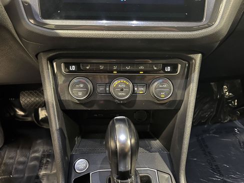 Used 2021 Volkswagen Tiguan SE FWD image 20