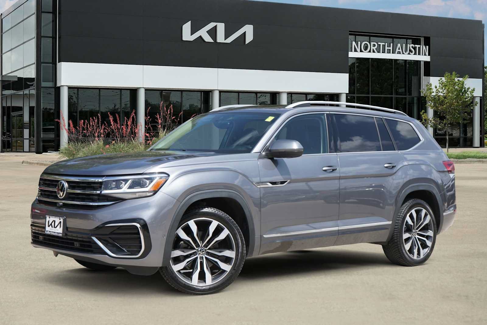 Used 2022 Volkswagen Atlas SEL Premium AWD/4WD image 1