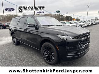 Used 2025 Lincoln Navigator L Reserve w/ Jet Appearance Package video 1