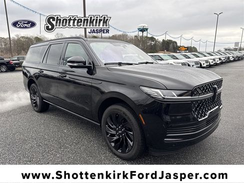 Used 2025 Lincoln Navigator L Reserve w/ Jet Appearance Package image 1