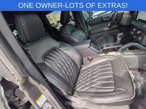 Used 2023 Ford Bronco Wildtrak image 35