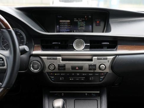 Used 2017 Lexus ES 350 FWD image 13