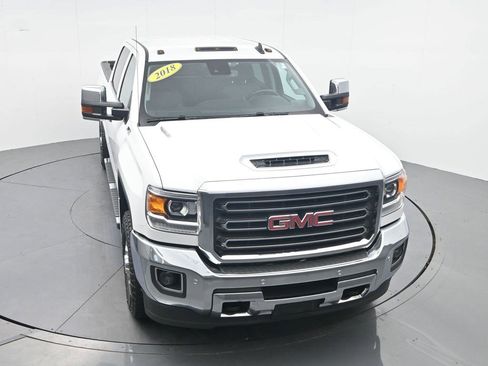 Used 2018 GMC Sierra 2500 SLT w/ Duramax Plus Package AWD/4WD image 20