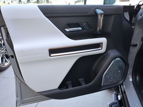 New 2025 GMC Hummer EV 3X w/ Extreme Off-Road Package image 10