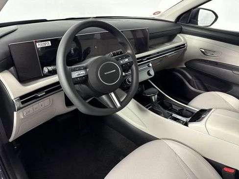 New 2026 Hyundai Tucson SEL image 13