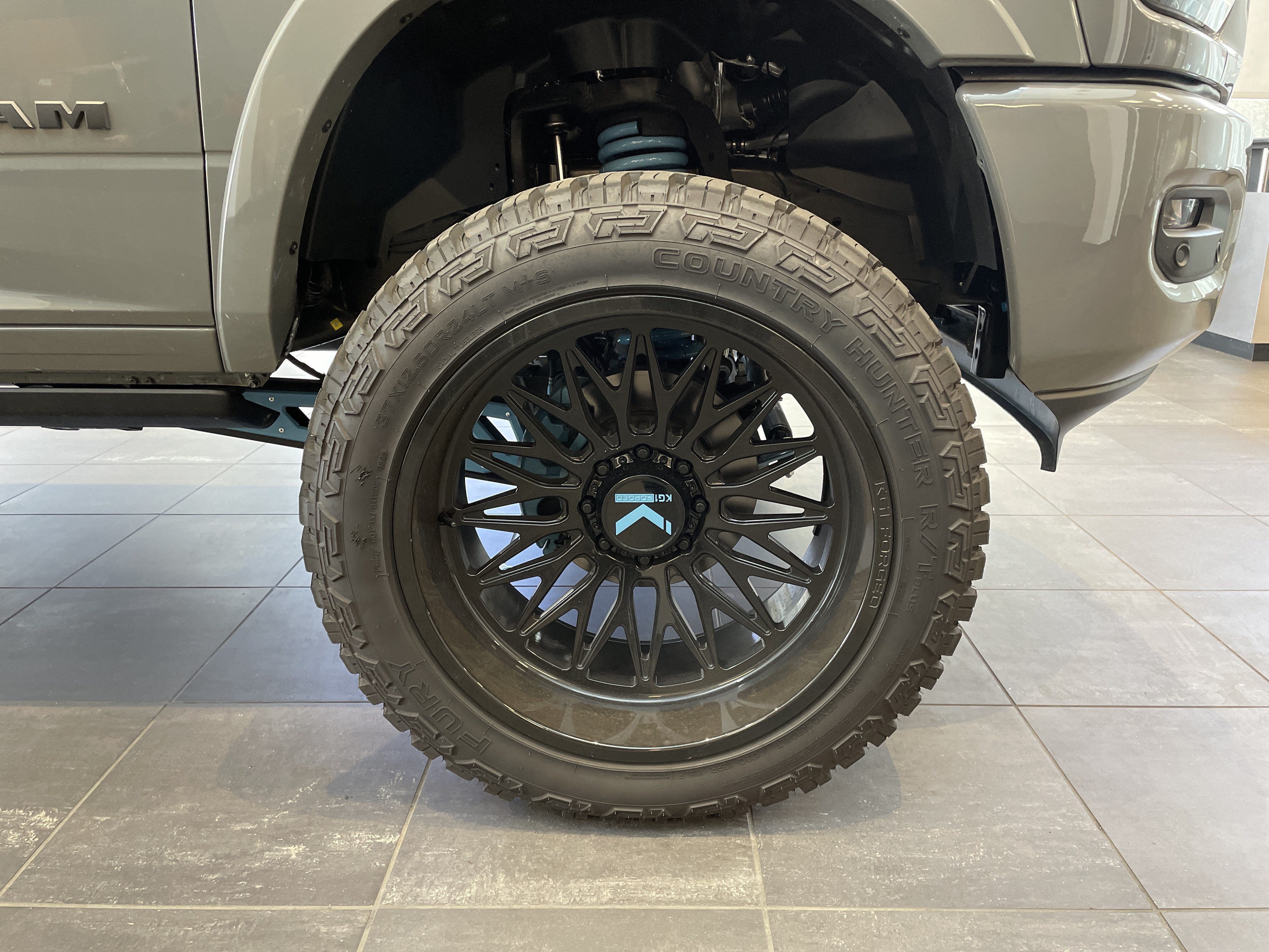 Used 2026 RAM 2500 Limited AWD/4WD image 13