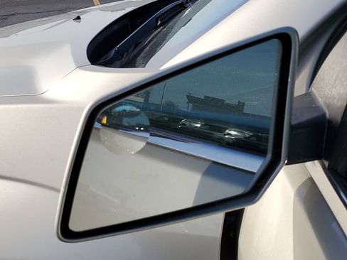 Used 2014 GMC Acadia SLT image 35