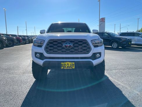 Certified 2023 Toyota Tacoma TRD Off-Road w/ TRD Premium Off Road Package AWD/4WD image 8