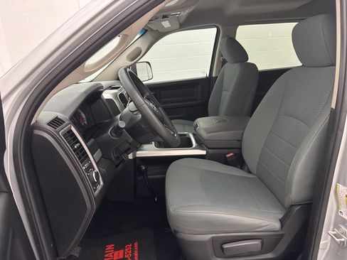 Used 2018 RAM 3500 Tradesman w/ Chrome Appearance Group image 17