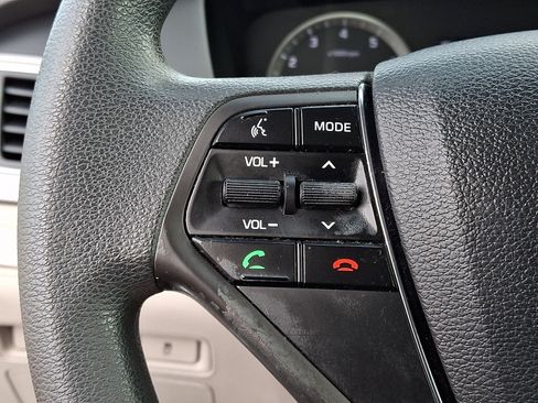Used 2015 Hyundai Sonata SE FWD image 21