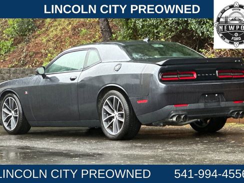 Used 2018 Dodge Challenger R/T Scat Pack w/ Leather Interior Group image 5