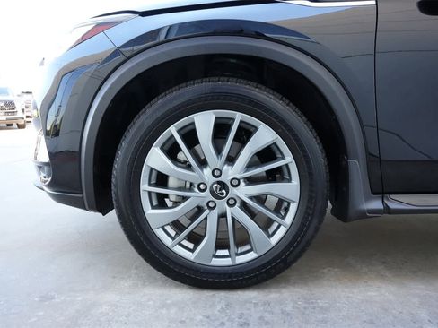 Certified 2025 INFINITI QX50 Luxe image 26