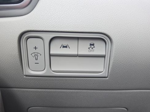 Used 2023 Kia Sorento S w/ Panoramic Sunroof Package FWD image 17