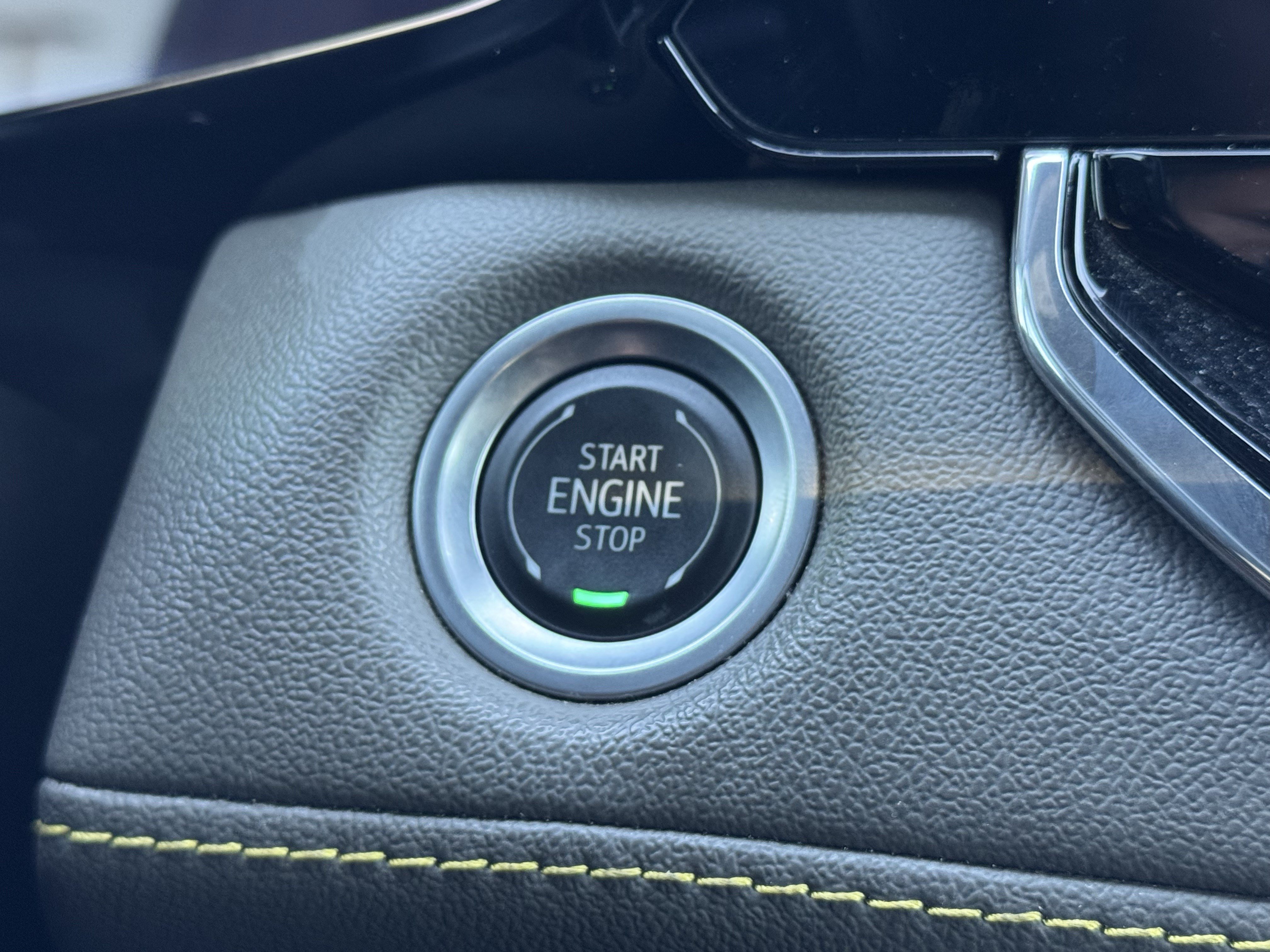 Used 2024 Chevrolet Colorado ZR2 w/ ZR2 Convenience Package III AWD/4WD image 30