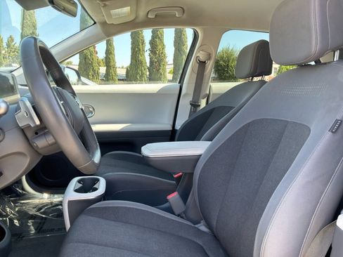 Used 2024 Hyundai Ioniq 5 SEL RWD image 18
