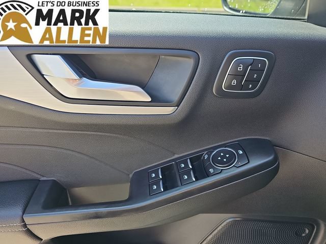 Used 2024 Ford Escape Platinum AWD/4WD image 22