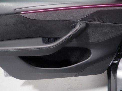 Used 2026 Tesla Model Y Long Range RWD image 57
