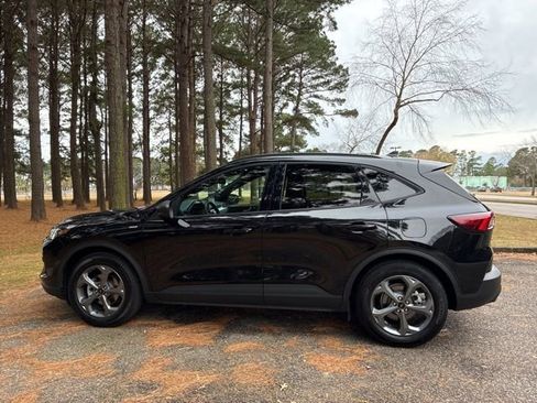 Used 2025 Ford Escape ST-Line image 6