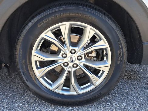 Used 2022 Ford Explorer Limited image 5