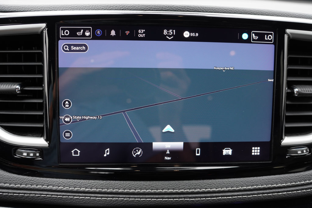 Used 2024 Chrysler Pacifica Limited FWD image 29