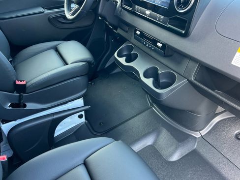 New 2026 Mercedes-Benz Sprinter 2500 image 25