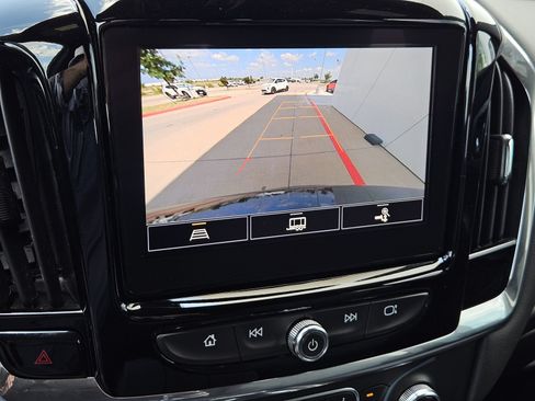 Certified 2023 Chevrolet Traverse LT FWD image 21