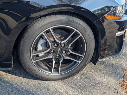 Used 2023 Ford Mustang Premium RWD image 5