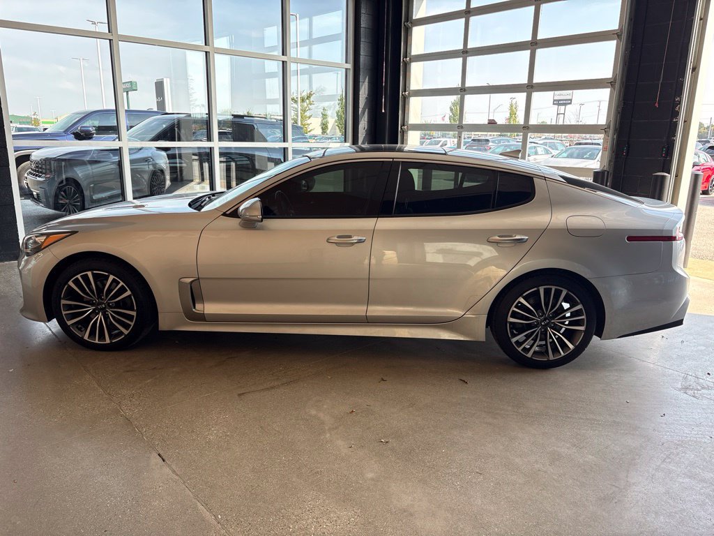 Used 2018 Kia Stinger Premium AWD/4WD image 7