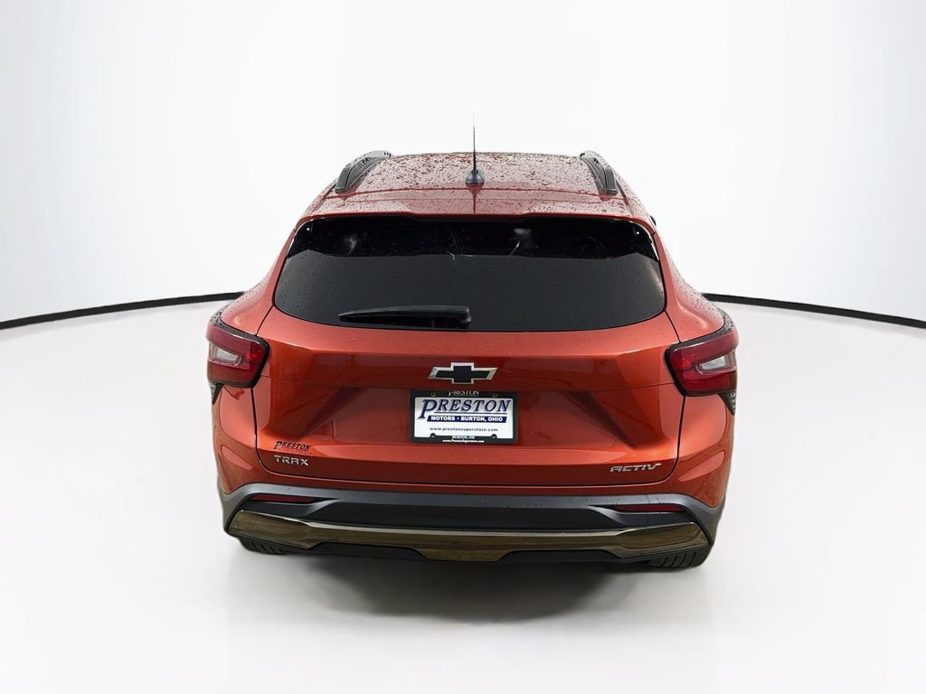 Used 2024 Chevrolet Trax ACTIV w/ Sunroof Package FWD image 6
