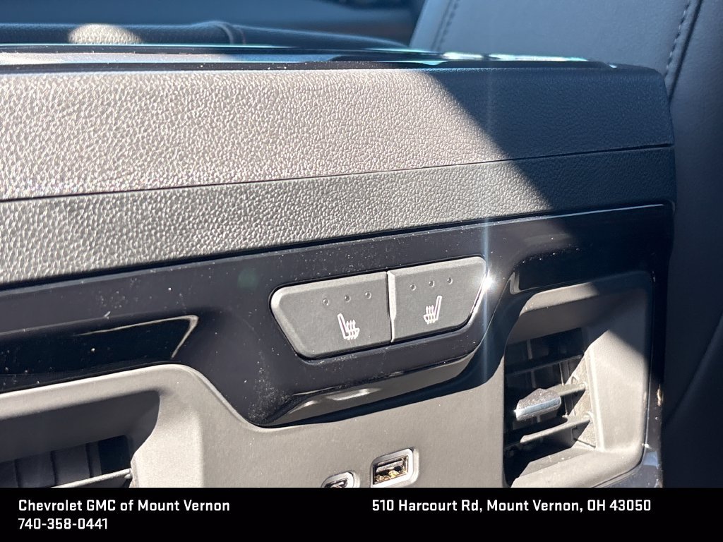 New 2026 GMC Sierra 3500 AT4 w/ AT4 Premium Plus Package AWD/4WD image 33