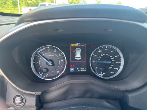 Certified 2021 Subaru Ascent Limited w/ Technology Package AWD/4WD image 12