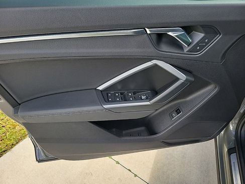 Used 2021 Audi Q3 2.0T Premium w/ Convenience Package image 15