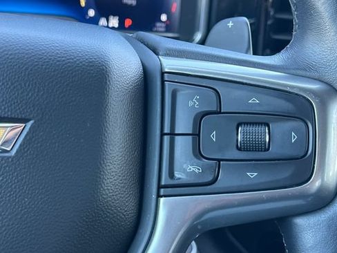 Used 2022 Chevrolet Silverado 1500 LT AWD/4WD image 32