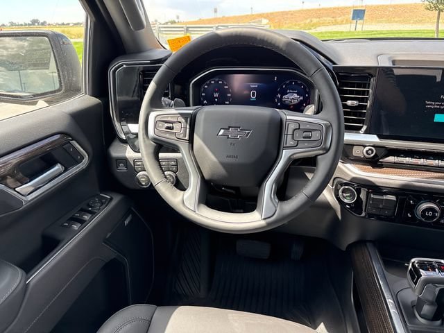 New 2026 Chevrolet Silverado 1500 RST w/ Safety Package AWD/4WD image 13