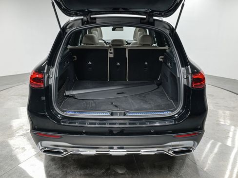 Used 2023 Mercedes-Benz GLC 300 4MATIC image 6