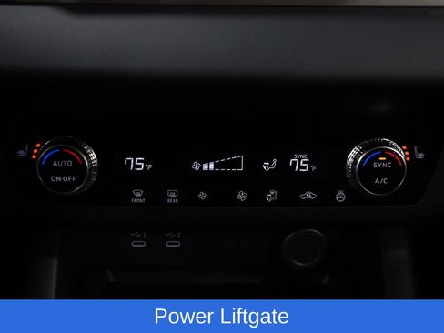 New 2026 Mitsubishi Outlander SE image 17