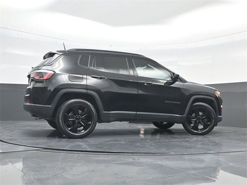 Used 2018 Jeep Compass Altitude image 49