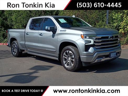 Used 2023 Chevrolet Silverado 1500 High Country w/ Technology Package AWD/4WD image 1