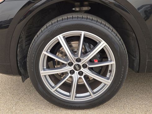 Used 2022 Audi SQ5 Premium Plus image 11