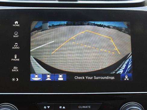 Used 2017 Honda CR-V Touring image 10
