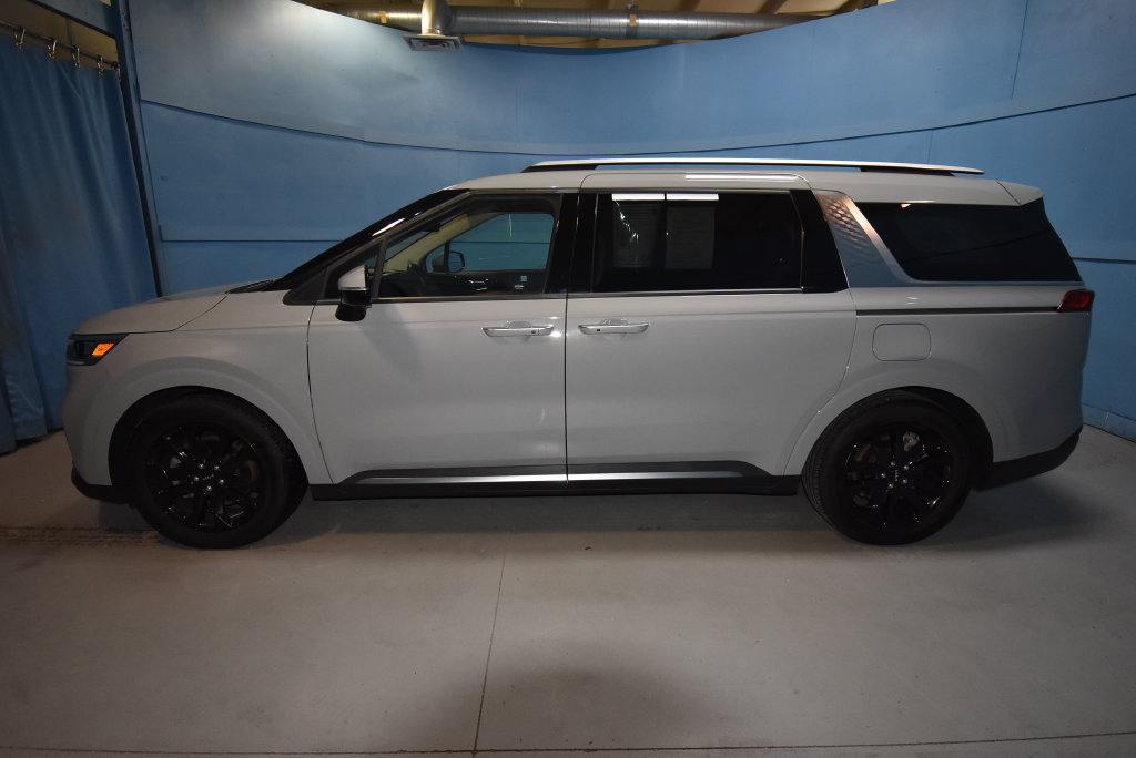 Used 2024 Kia Carnival SX FWD image 28