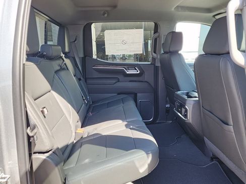 New 2026 GMC Sierra 1500 SLT image 43