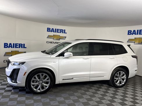 Used 2020 Cadillac XT6 Sport w/ Platinum Package image 2