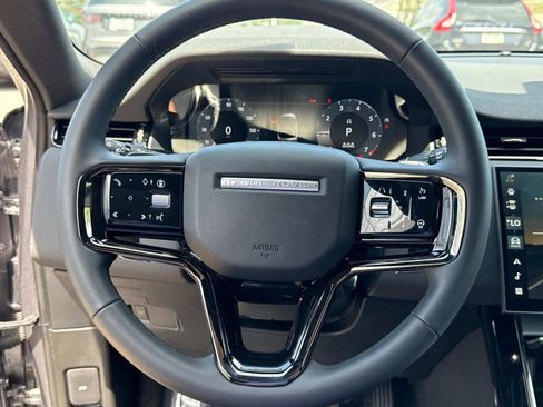 Certified 2025 Land Rover Range Rover Evoque S image 27